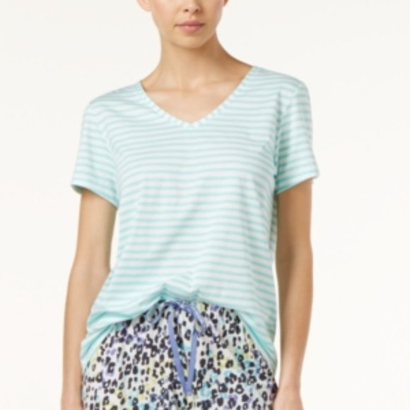 Hue Women's Striped V-Neck Pajama Top. NWT - Picture 1 of 1